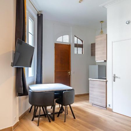 Appartement Metro Alexandre Dumas Paris Luaran gambar