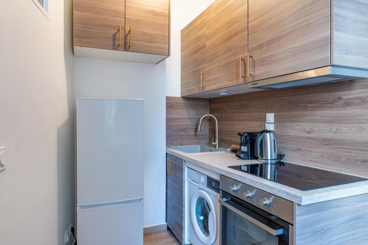 Appartement Metro Alexandre Dumas Paris Luaran gambar