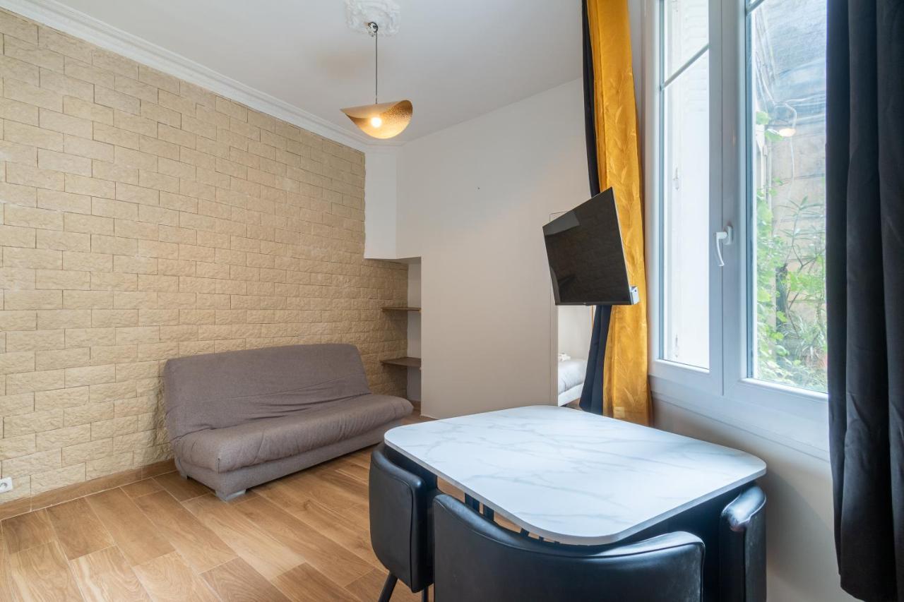 Appartement Metro Alexandre Dumas Paris Luaran gambar