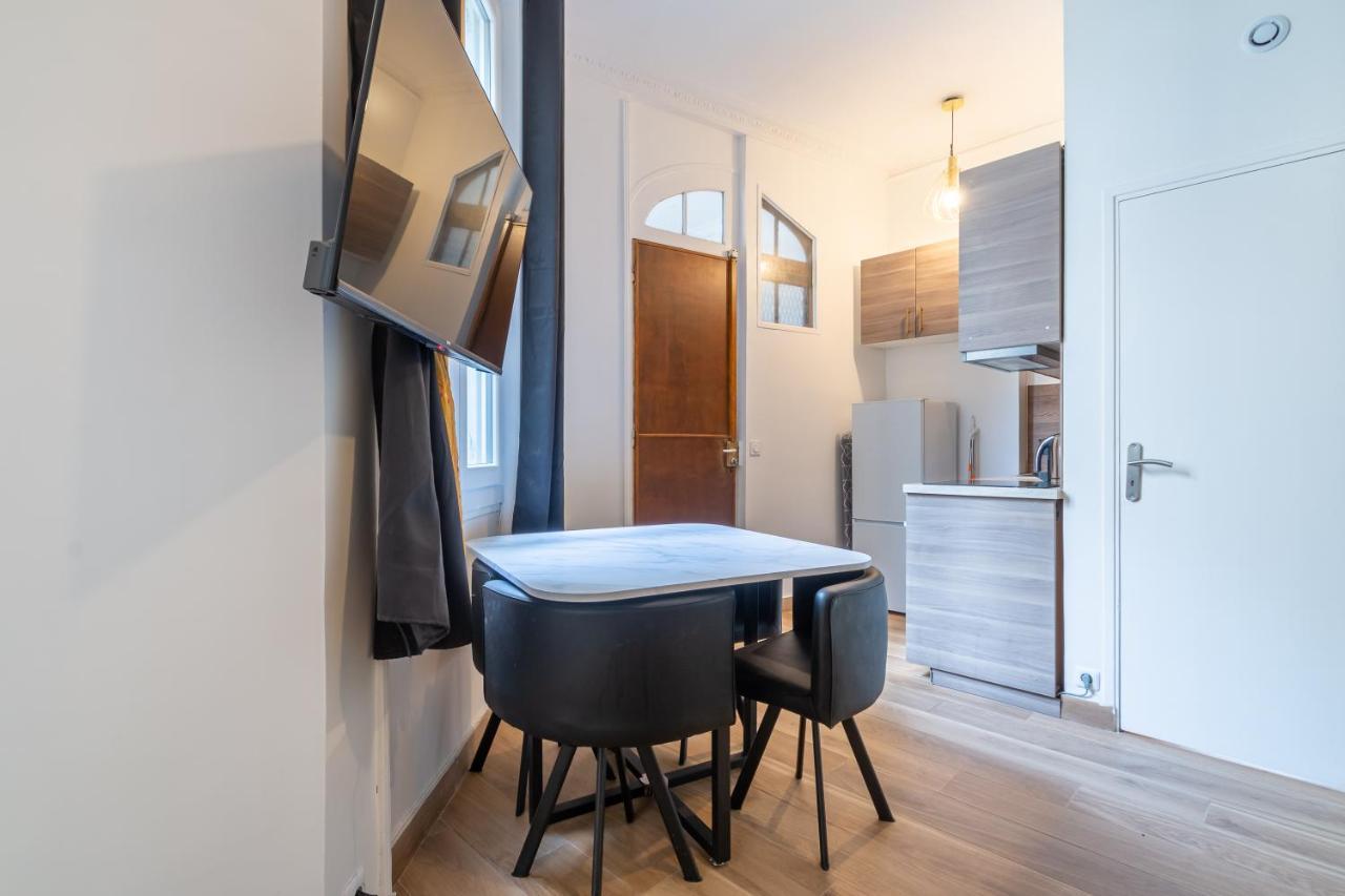 Appartement Metro Alexandre Dumas Paris Luaran gambar
